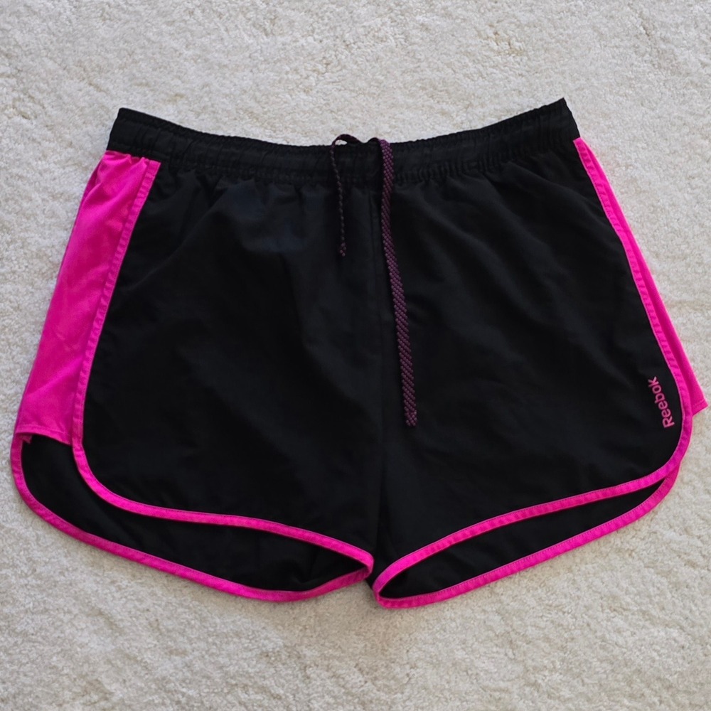Reebok Women Size L Black Pink Athletic Workout Running Shorts PLA‎ DRY